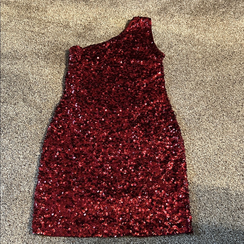Anna-Kaci Burgundy Sequin Dress